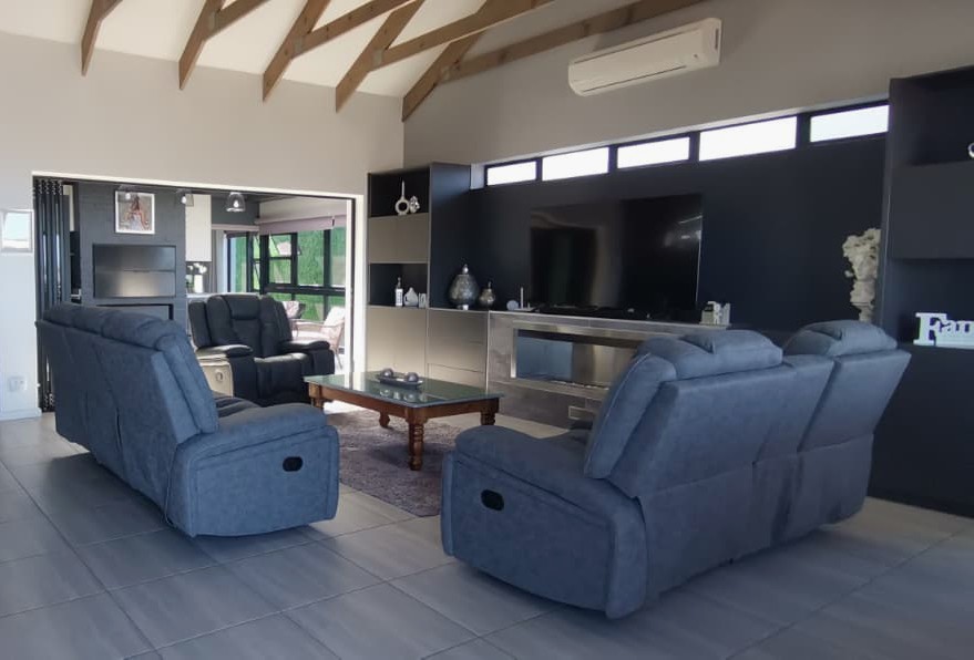 To Let 3 Bedroom Property for Rent in Monte Christo Western Cape